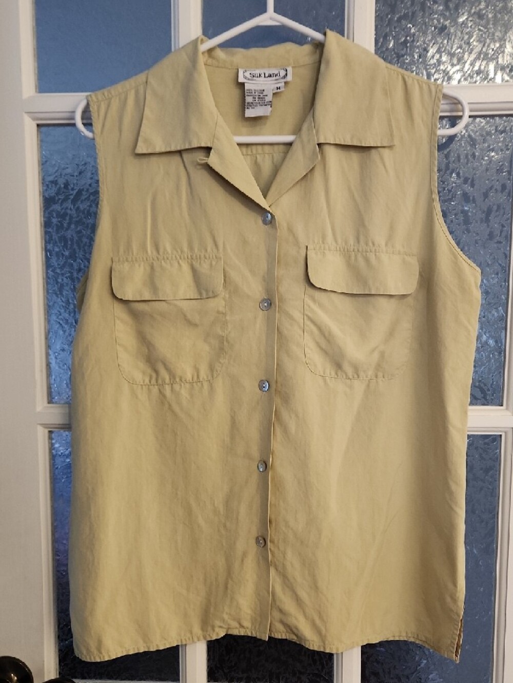 Vintage SilkLand Sleeveless Button-Front Shirt in Light Green